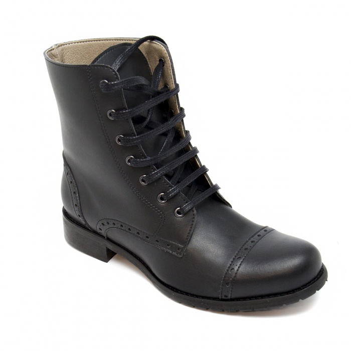 Vegan ankle boots for woman